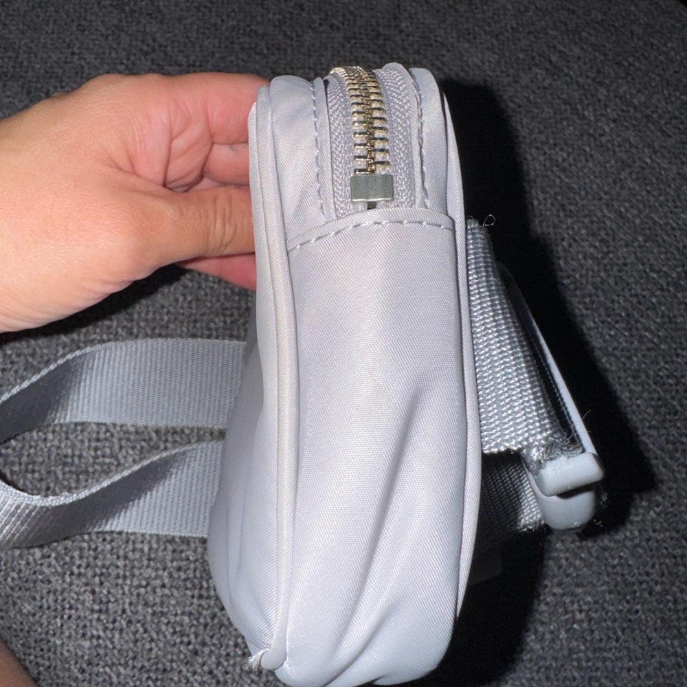 Tory Burch Virginia Belt Bag - Picture 12 of 14